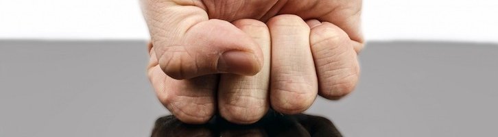 Un policier tué par un homme déséquilibré : dans quelles conditions aurait-il pu être privé de sa liberté avant d'avoir agi ?