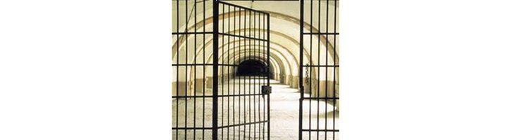 Permissions de sortie et congés pour un détenu condamné : pourquoi et comment ?