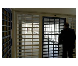 Acquitté après une détention préventive. Et puis ?