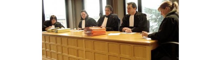 Comment devient-on juge social ?