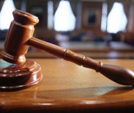 Pas de parti pris pour le juge