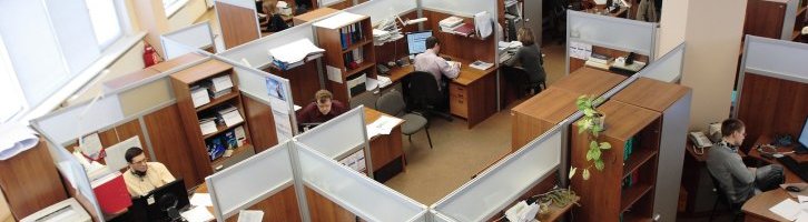 Au tribunal du travail, via le syndicat